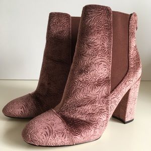 Sam Edelman Case Embossed Velvet Booties 6 Mauve